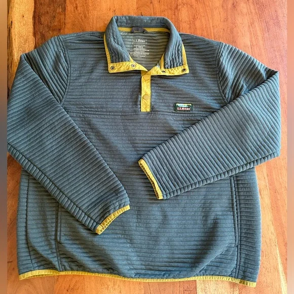 L.L. Bean Men's Slate Blue Quilted Pullover with Yellow Trim - Picture 1 of 4